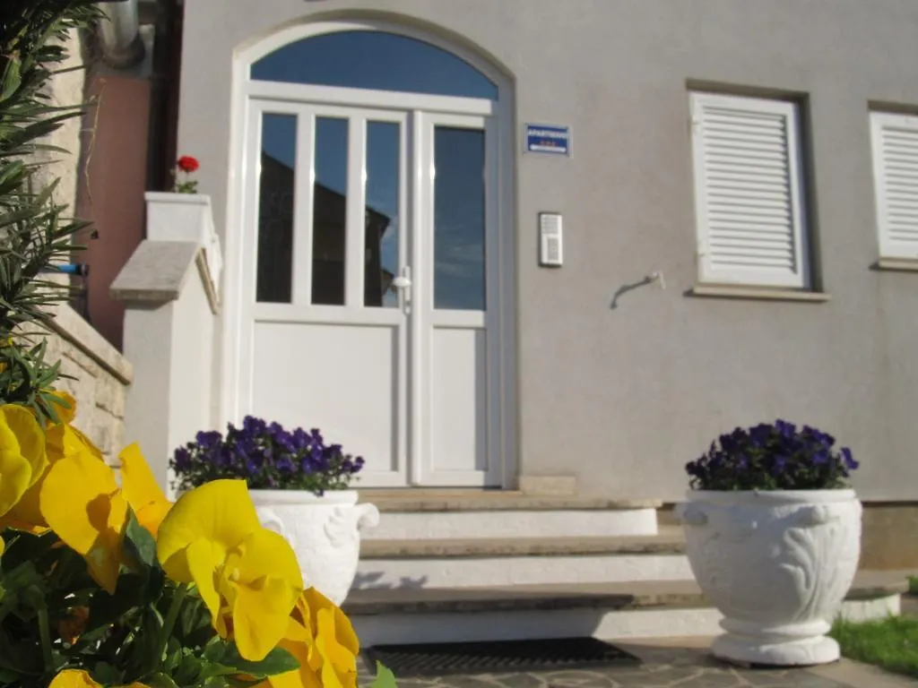Dandelion Apartment Fazana